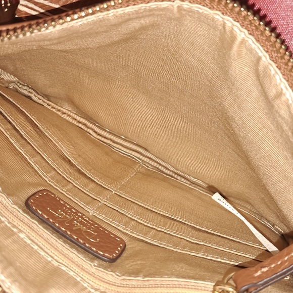 Dolce Vita Crossbody Bag - Picture 5 of 5